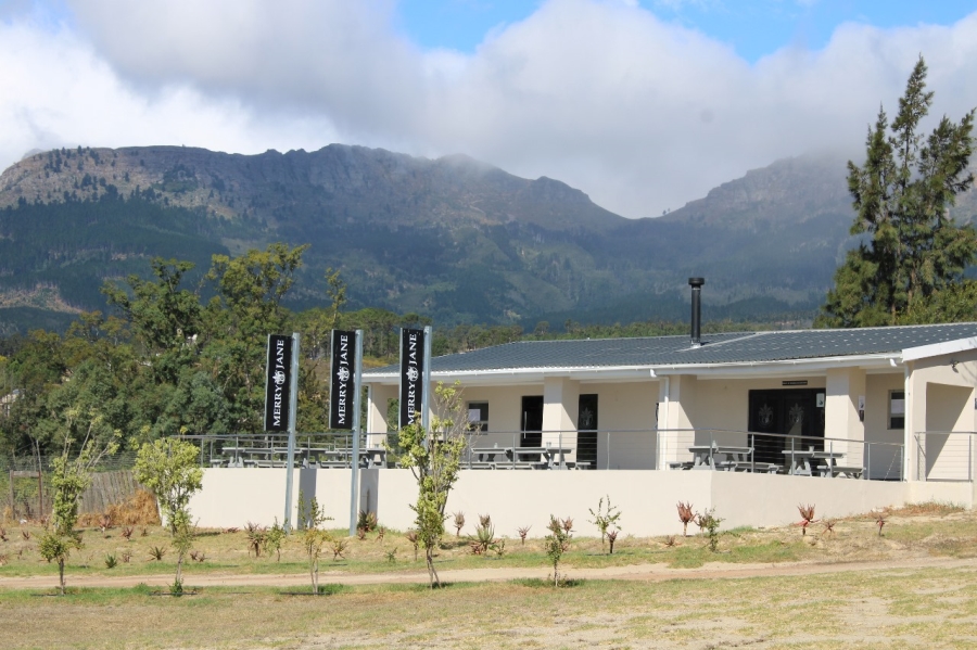 To Let Commercial Property for Rent in Bainskloof Western Cape